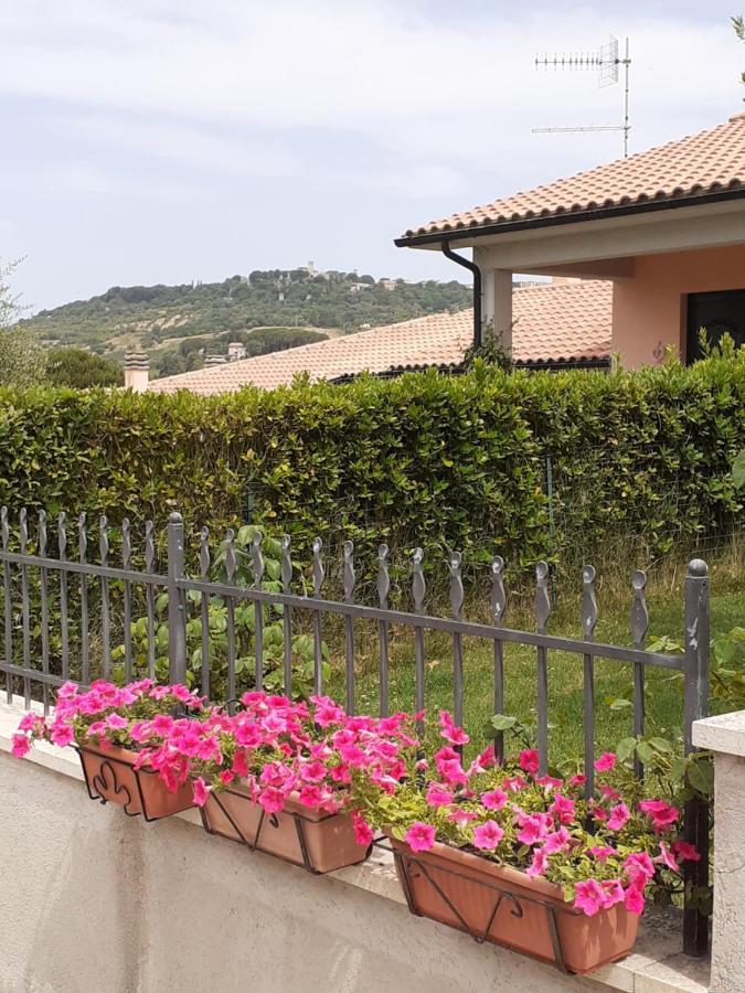 Residence Ai Campi Da Golf Saturnia Exterior photo